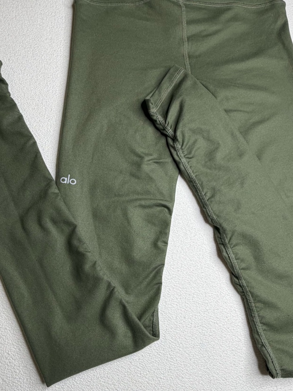 Alo Yoga Idol Ruched Leggings•Olive Green - Picture 8 of 13